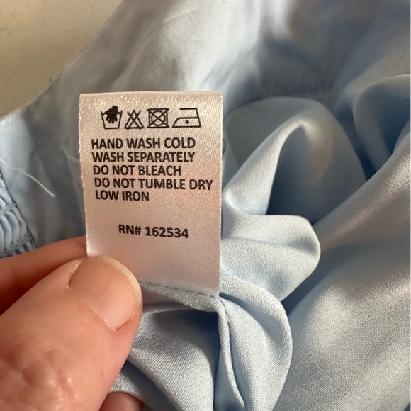 Women’s L NWT Emily McCarthy Sky Blue High Waist Scalloped Dressy Shorts - Picture 8 of 15